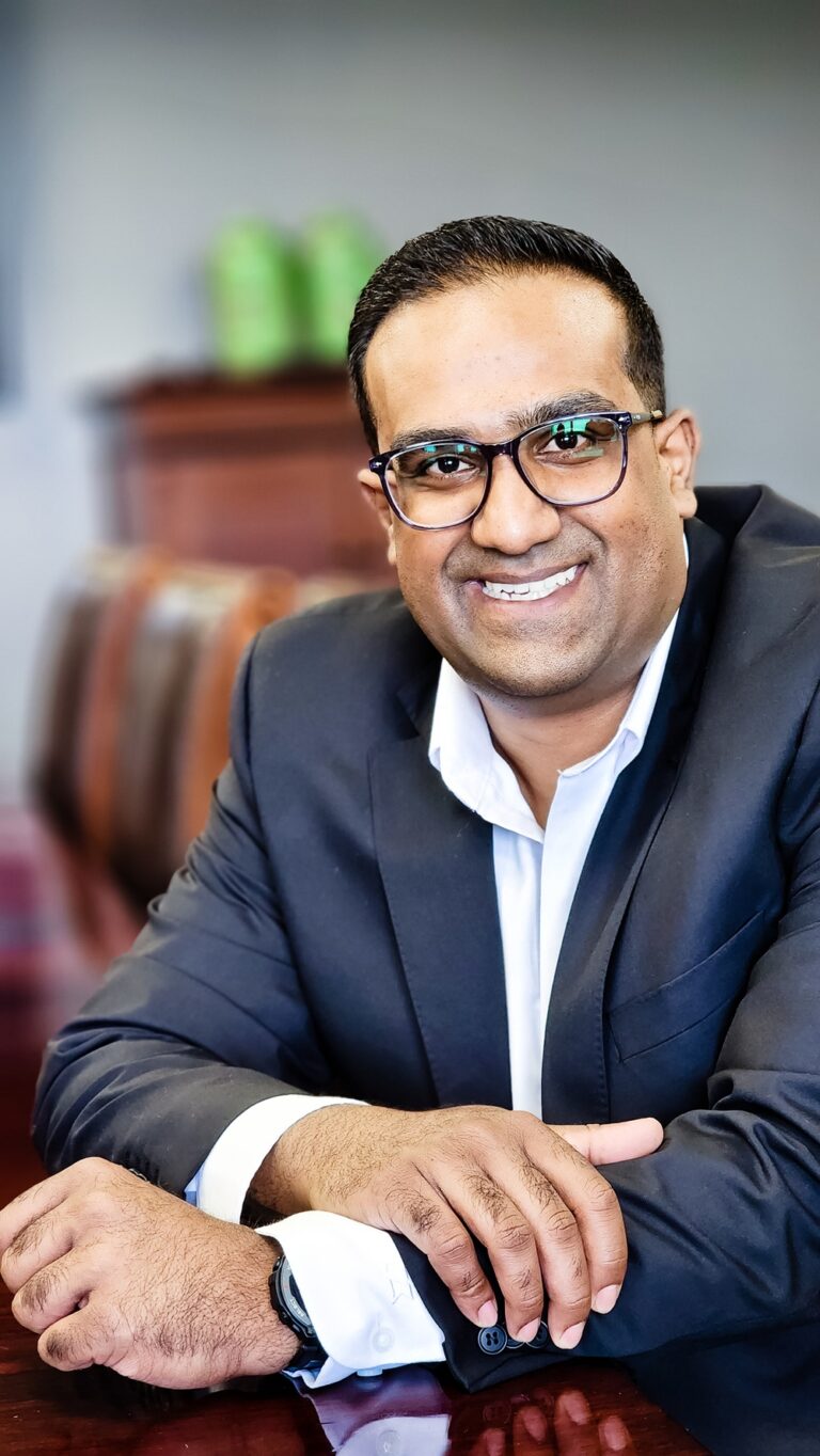 Embedded Insurance: How E-Commerce is Changing the Traditional Insurance Distribution Model